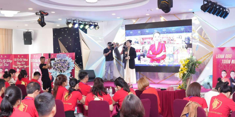 Bí Quyết Thành Công Của CEO Duyên Bùi – Nữ Doanh Nhân Đam Mê Làm Đẹp Và Phong Thủy